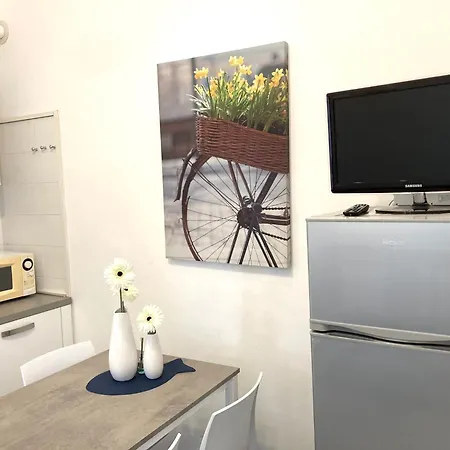Bilocali Casa De Lazzari - Piazza Brescia - Adria - Family Apartment *